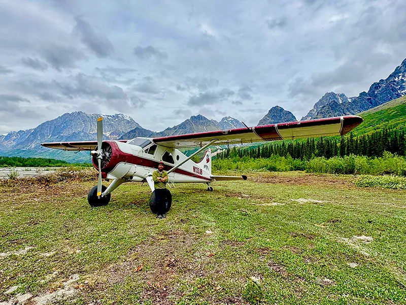Anchorage Flightseeing Tours on Rosey Air's de Havilland Beaver