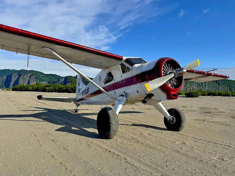 Rosey Air's de Havilland Beaver with wheels attached